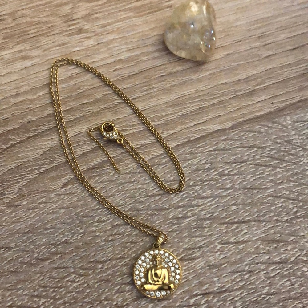 Buddha necklace gold plated with diamond stimulants